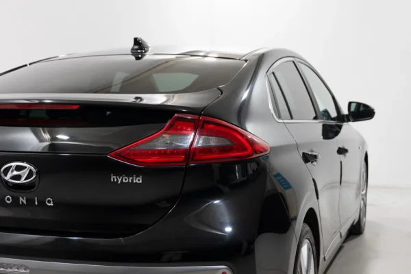 Hyundai Ioniq 1.6 GDI HEV Pack Plus 7