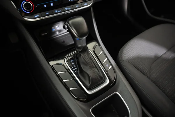 Hyundai Ioniq 1.6 GDI HEV Pack Plus 27