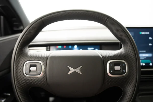 Xpeng G6 68.5 kWh Standard Range 17