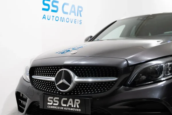 Mercedes-Benz C 300 e AMG Line 2