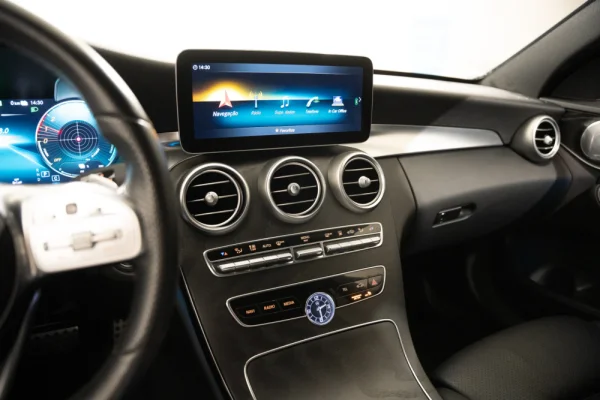Mercedes-Benz C 300 e AMG Line 19