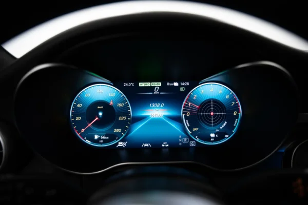 Mercedes-Benz C 300 e AMG Line 28
