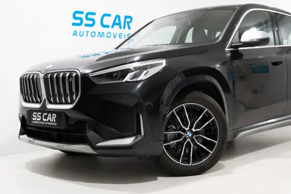BMW iX1 xDrive30 xLine 2