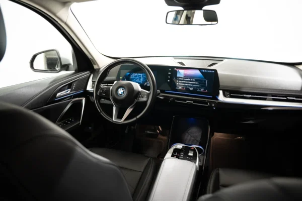 BMW iX1 xDrive30 xLine 9