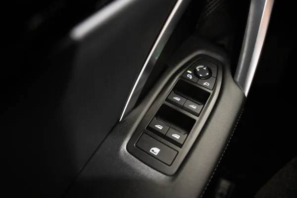 BMW iX1 xDrive30 xLine 19