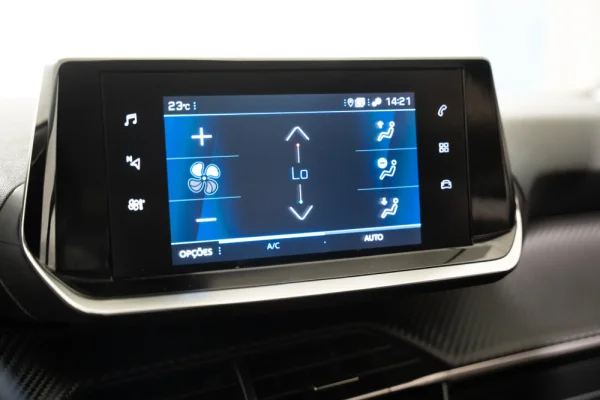 Peugeot 2008 1.2 PureTech Active EAT8 20