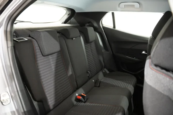 Peugeot 2008 1.2 PureTech Active EAT8 27