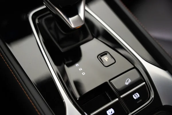 MG HS 1.5 Plug-in Hybrid Luxury 26