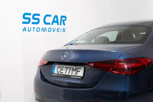 Mercedes-Benz C 300 e 8