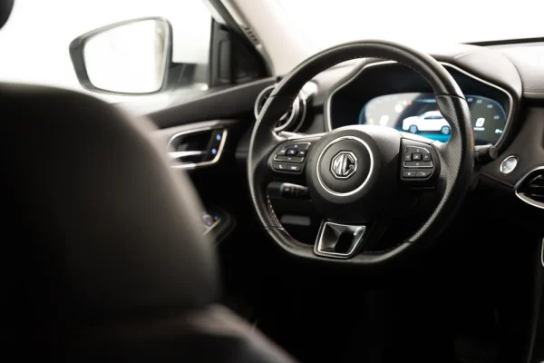 MG EHS 1.5 T-GDI Plug-in Hybrid Luxury 10