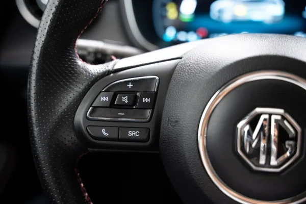 MG EHS 1.5 T-GDI Plug-in Hybrid Luxury 13