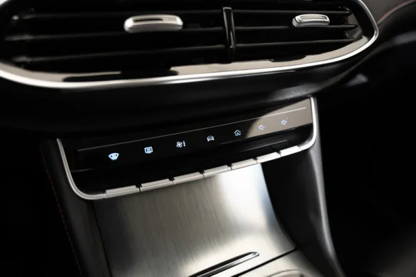 MG EHS 1.5 T-GDI Plug-in Hybrid Luxury 21