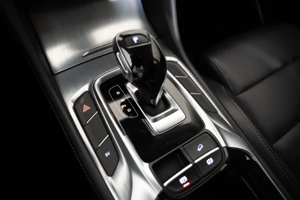 MG EHS 1.5 T-GDI Plug-in Hybrid Luxury 23