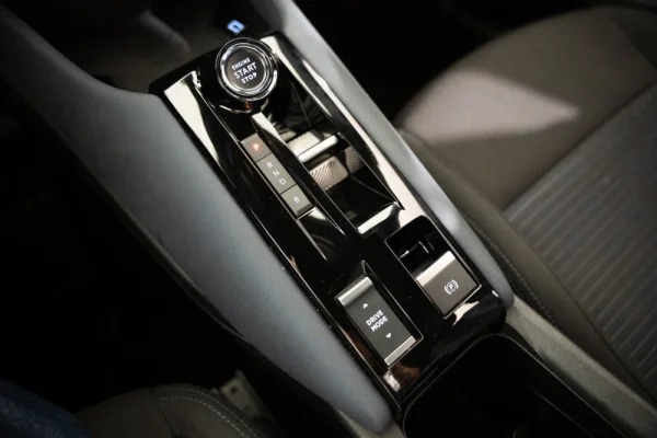 Alfa Romeo Junior 54 kWh Intensa 21