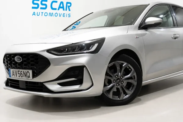 Ford Focus 1.0 EcoBoost MHEV ST-Line 2