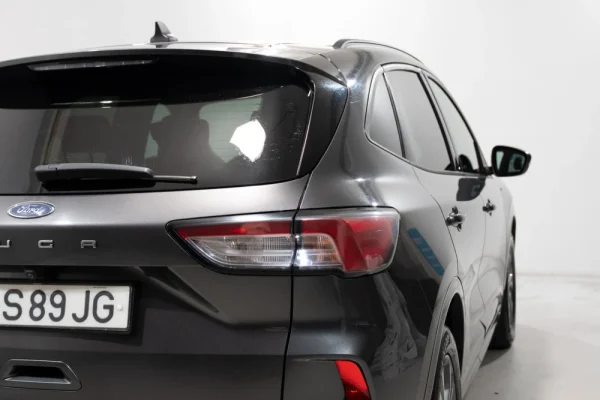 Ford Kuga 1.5 EcoBoost Titanium 7