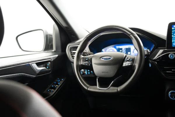 Ford Kuga 1.5 EcoBoost Titanium 10