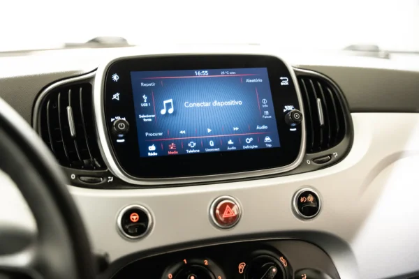 Fiat 500 1.0 Hybrid Connect 17