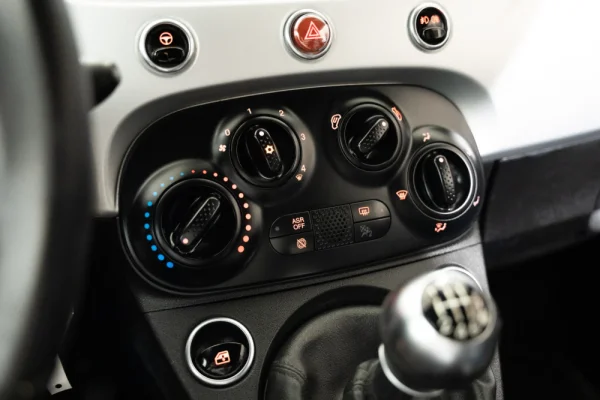 Fiat 500 1.0 Hybrid Connect 18