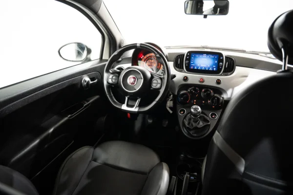 Fiat 500 1.0 Hybrid Connect 9
