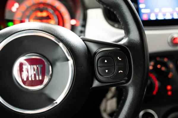 Fiat 500 1.0 Hybrid Connect 15