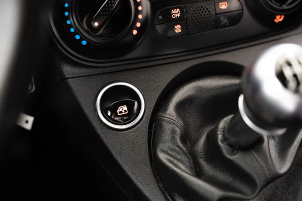 Fiat 500 1.0 Hybrid Connect 19