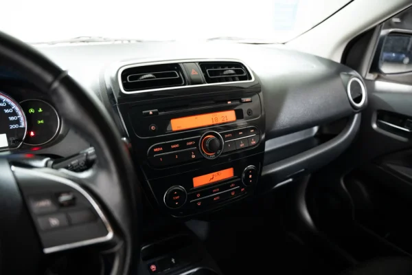 Mitsubishi Space Star 1.2 Intense 16