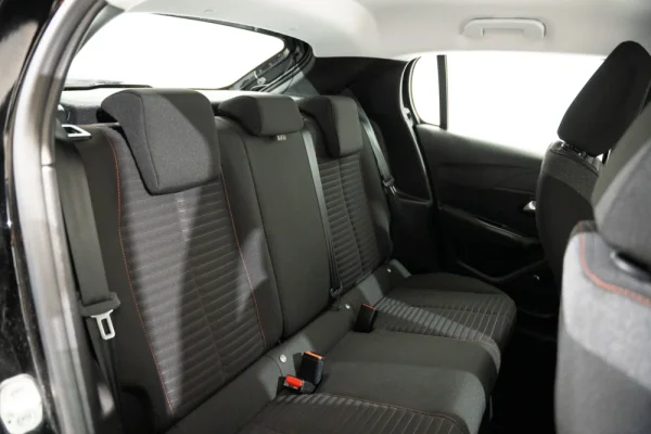 Peugeot 208 1.2 PureTech Active 23