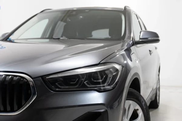 BMW X1 25 e xDrive Corporate Edition 4