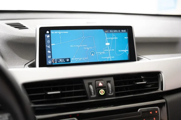 BMW X1 25 e xDrive Corporate Edition 19