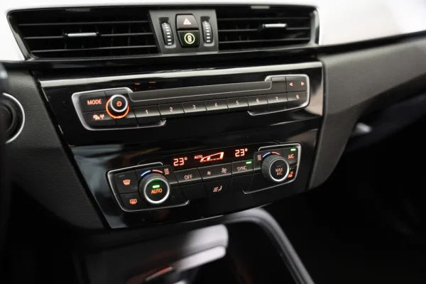 BMW X1 25 e xDrive Corporate Edition 20