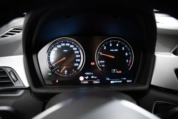 BMW X1 25 e xDrive Corporate Edition 29