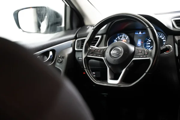 Nissan Qashqai 1.2 DIG-T N-Connecta 10