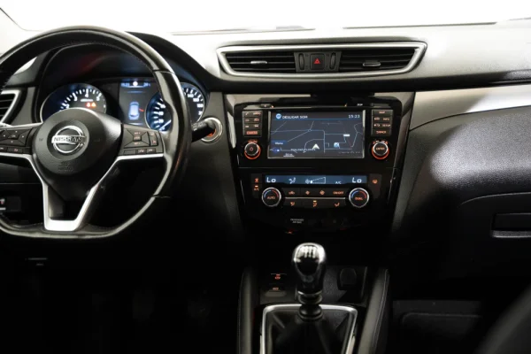 Nissan Qashqai 1.2 DIG-T N-Connecta 11