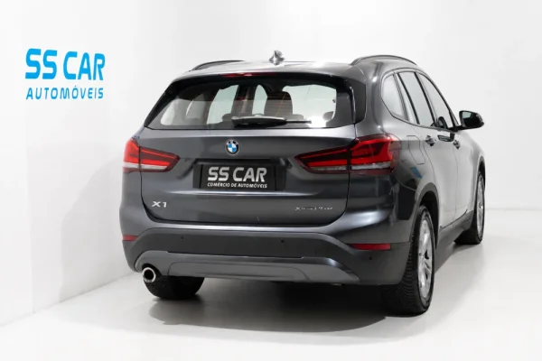 BMW X1 25 e xDrive Corporate Edition 6