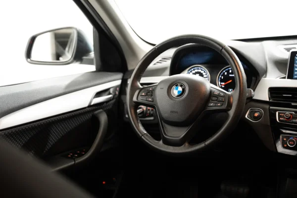 BMW X1 25 e xDrive Corporate Edition 10