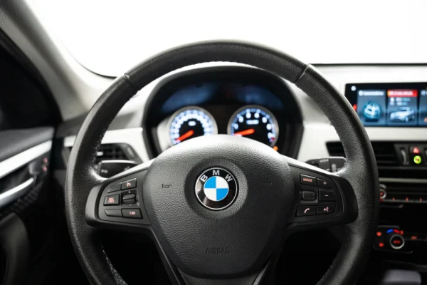 BMW X1 25 e xDrive Corporate Edition 14