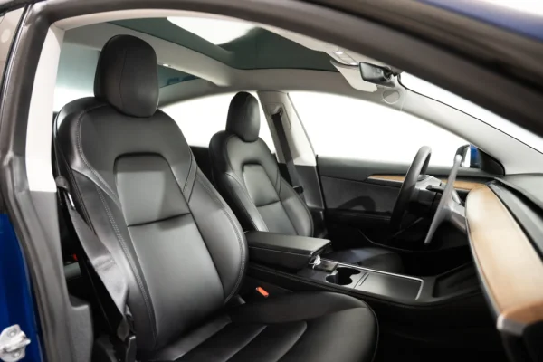 Tesla Model 3 Long-Range Dual Motor AWD 23