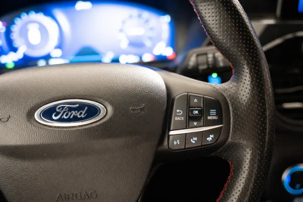 Ford Kuga 1.5 EcoBoost ST-Line 14
