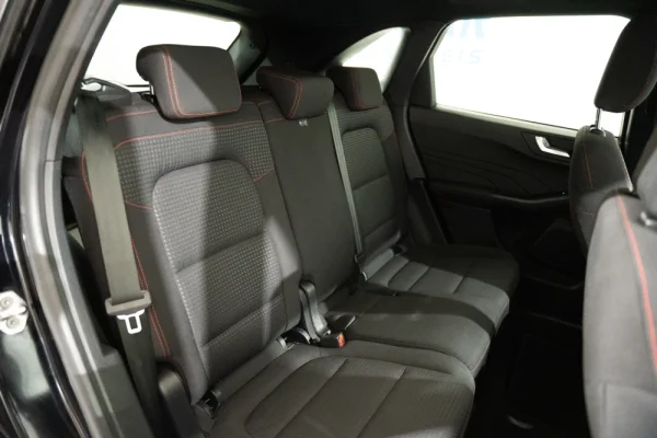 Ford Kuga 1.5 EcoBoost ST-Line 23