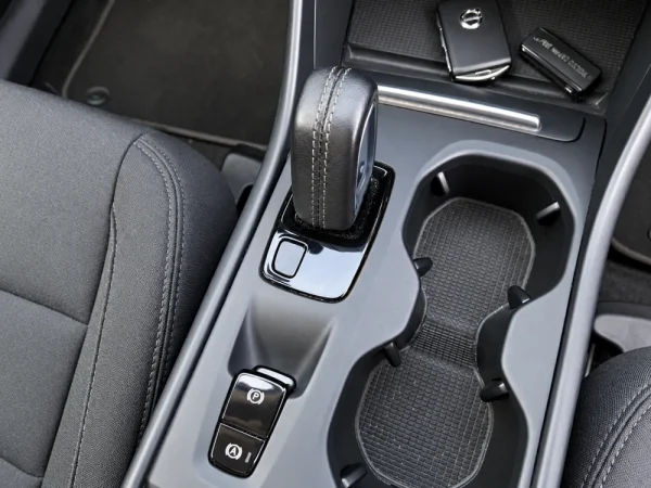 Volvo XC 40 1.5 T5 PHEV Inscription Expression 6
