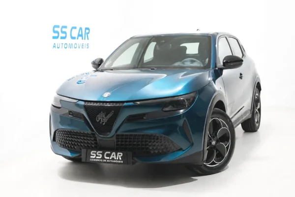 Alfa Romeo Junior 54 kWh Intensa 1