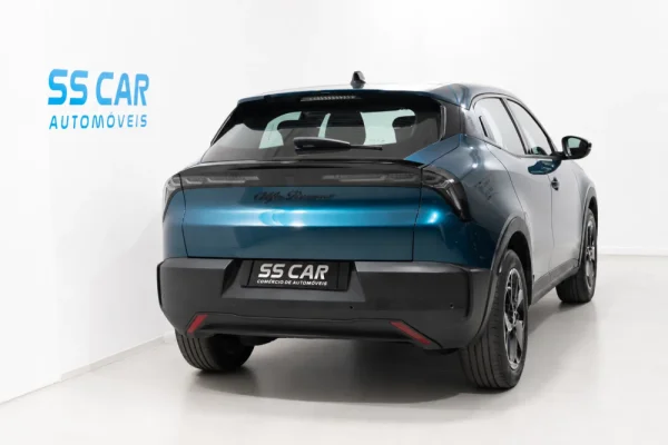 Alfa Romeo Junior 54 kWh Intensa 6