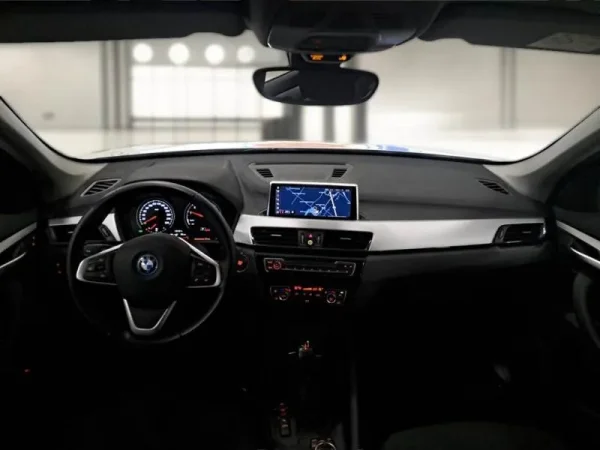 BMW X1 25 e xDrive Corporate Edition 5