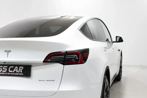 Tesla Model Y Long Range Tração Integral 7