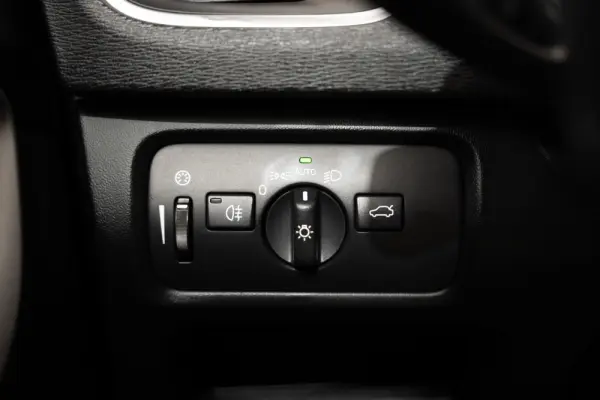 Volvo V40 2.0 D2 Momentum Geartronic 11
