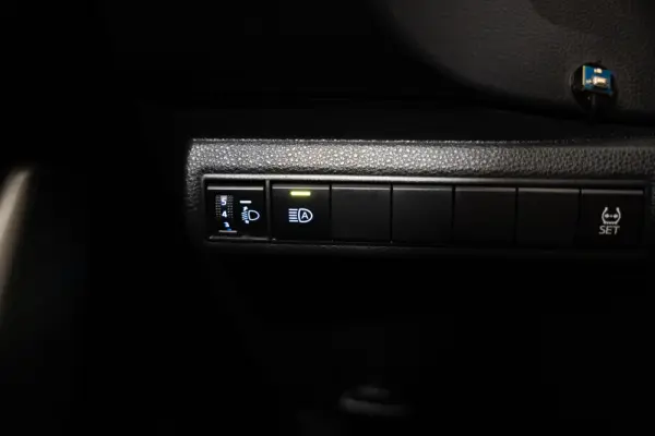 Toyota Corolla COMFORT 1.5 VVTi 12