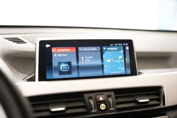 BMW X1 18 d sDrive Advantage 19