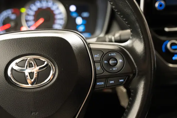 Toyota Corolla COMFORT 1.5 VVTi 16