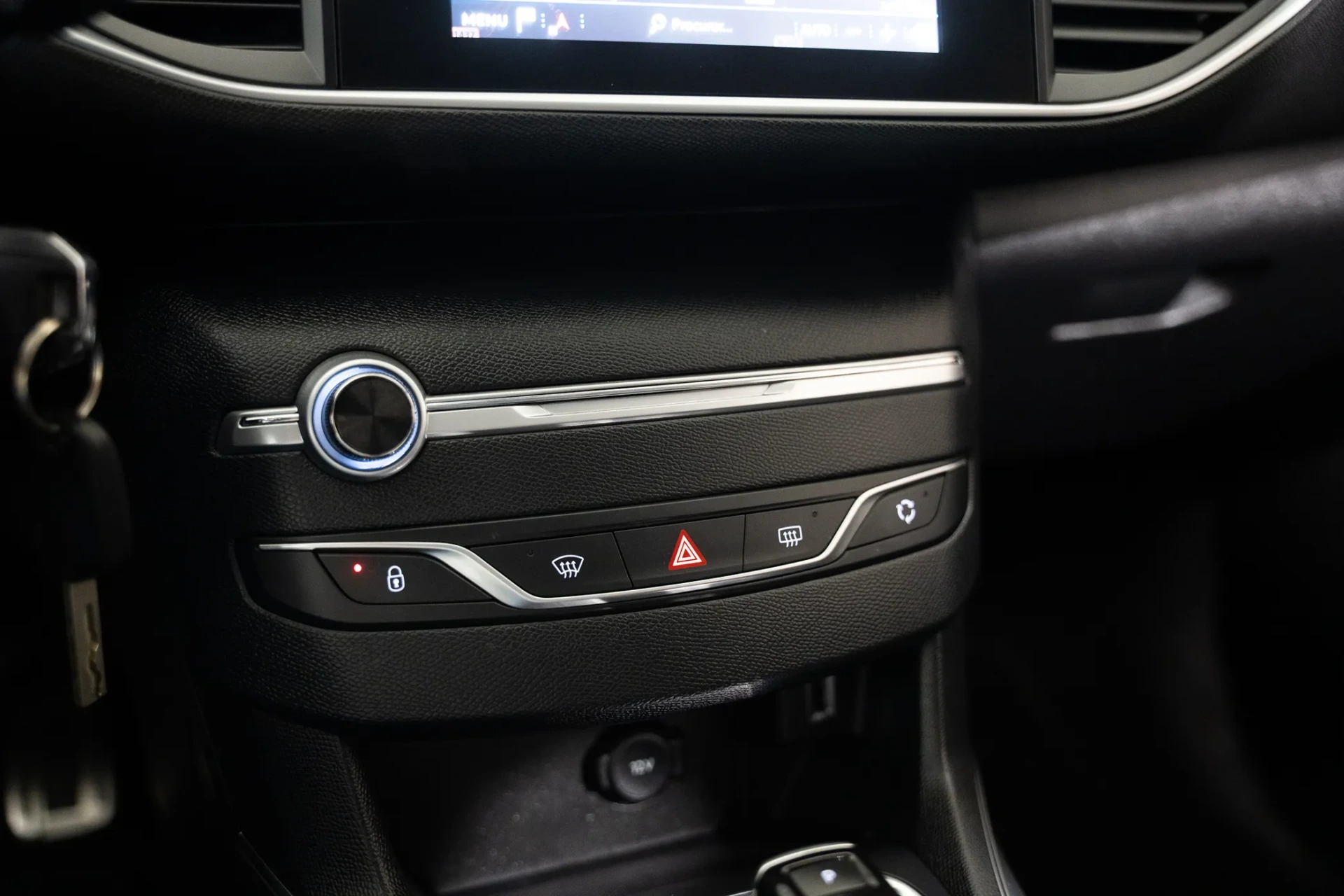 Peugeot 308 1.2 PureTech Allure EAT8 12
